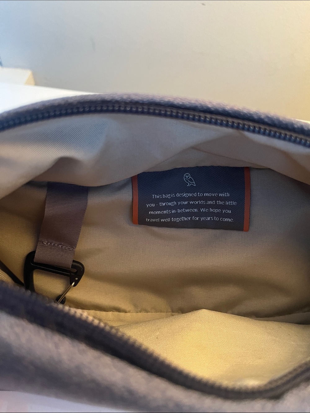 Bellroy Sling Bag with Adjustable Strap - Picture 4 of 11